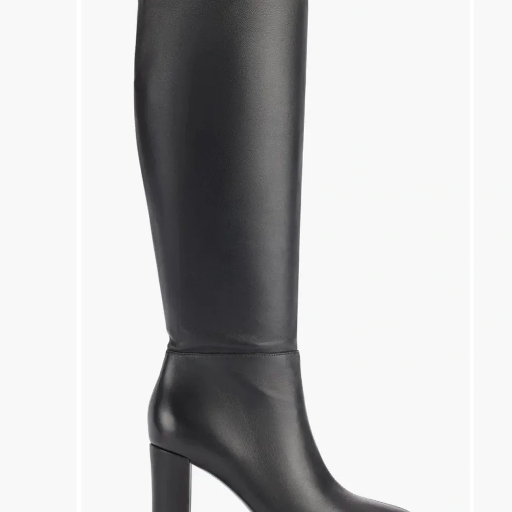 New KARL LAGERFELD PARIS Women's Vani Almond toe Heeled Boots 8
